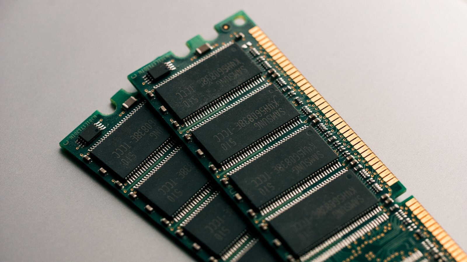 green circuit board close-up photography